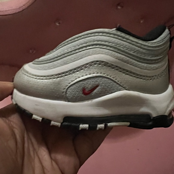 Air max Nike 97 size 4C tried on can’t fit - Picture 1 of 2